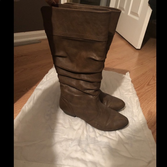 Fall Boots - Picture 4 of 5